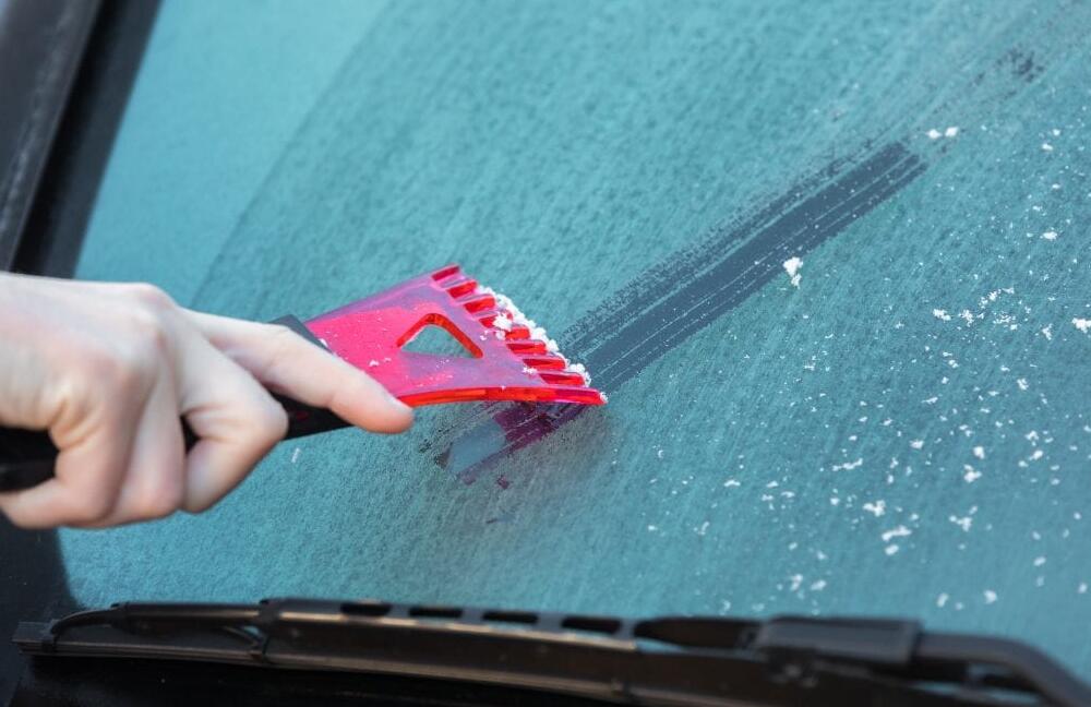 How do you know if you have wiper scratches?