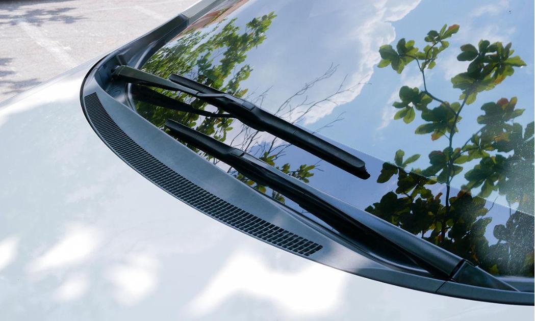 Common sense of daily use and maintenance of wiper blades.