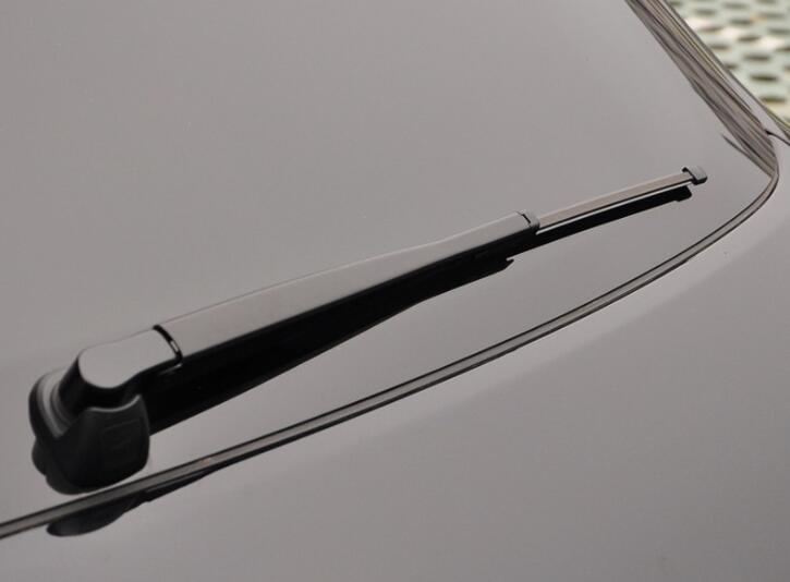 How to use the rear wiper blades? What are the functions?
